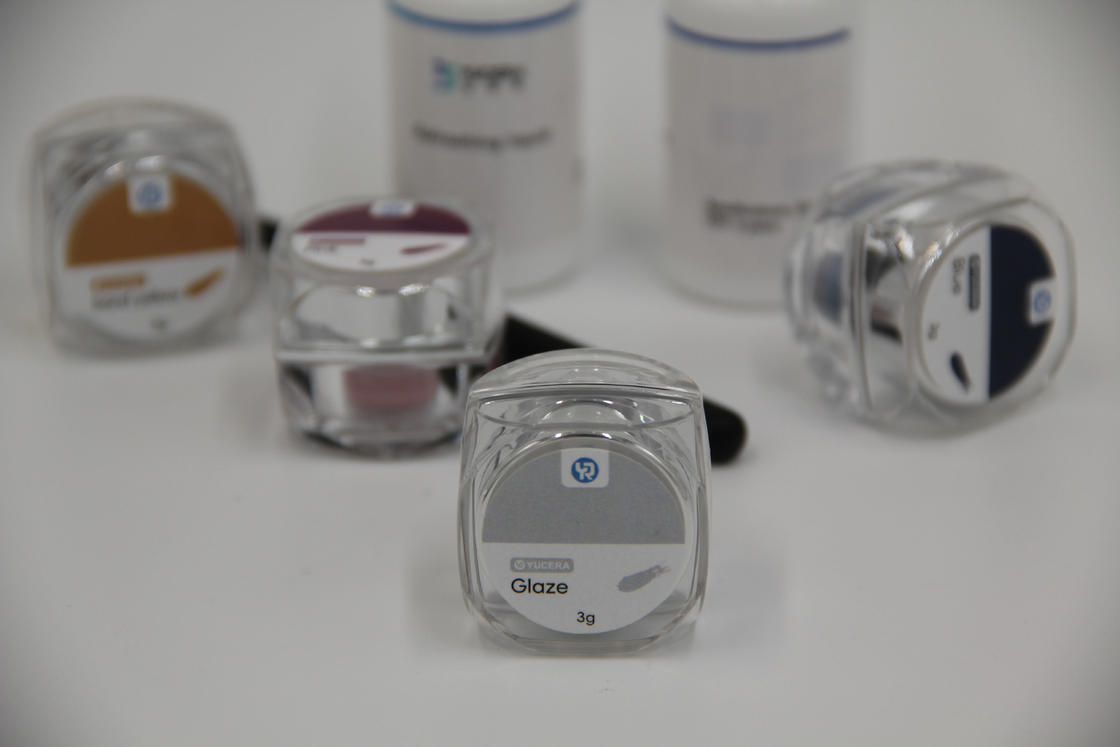 ইউসেরা ১৮-কালার সিরামিক জিরকোনিয়া স্টেইনিং কিট, ডেন্টাল ল্যাব তৈরির জন্য প্রাকৃতিক উজ্জ্বলতা